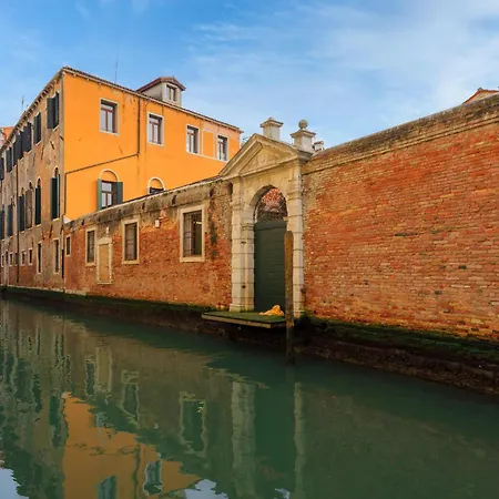 Ca' San Giacomo Canal View * ונציה