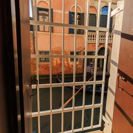 Ca' San Giacomo Canal View Apartamento Venecia