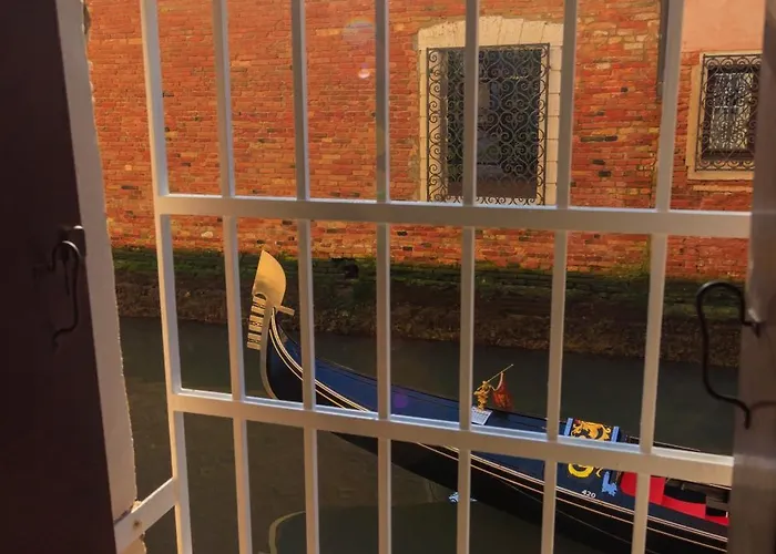 Ca' San Giacomo Canal View *