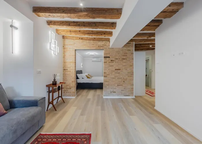 Ca' San Giacomo Canal View * Venise