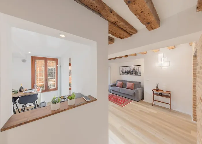 Ca' San Giacomo Canal View *