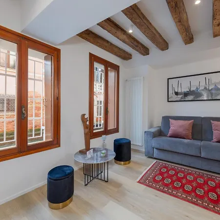 Ca' San Giacomo Canal View Apartman *