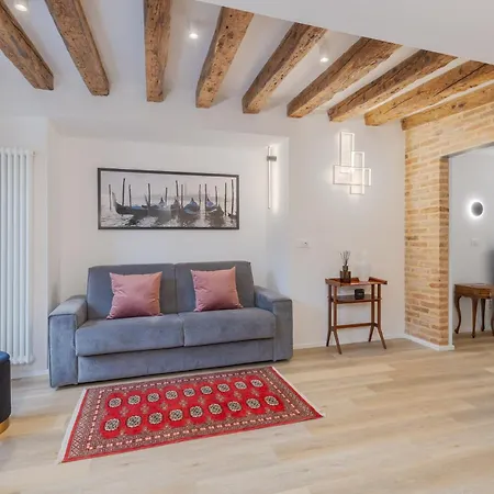 Ca' San Giacomo Canal View Apartman *