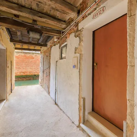 Ca' San Giacomo Canal View *